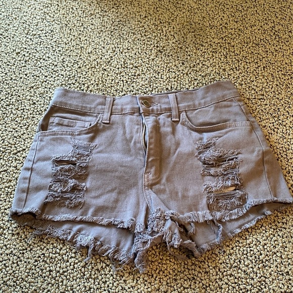 O2 Denim Gray Distressed Shorts Size Small in Like New Condition - Picture 1 of 9